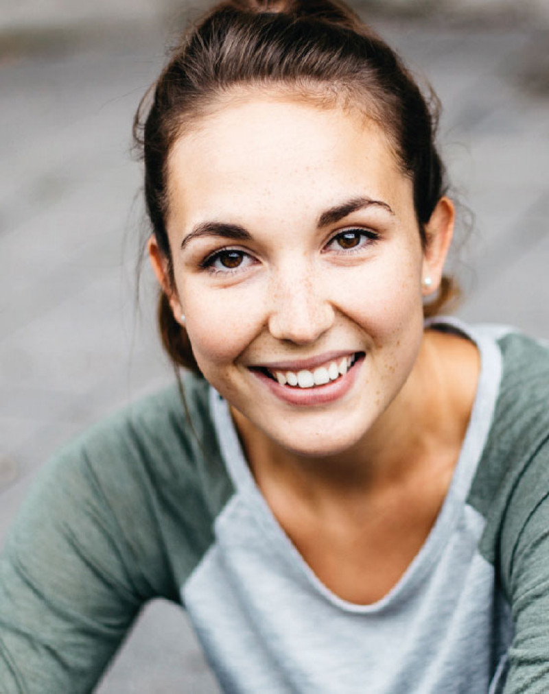 NEU IN DEN UBS: LISA ROTHHARDT