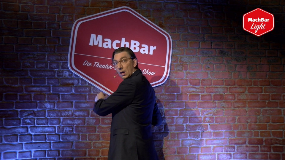 MachBar light – Die Theater-Late-Night-Show online
