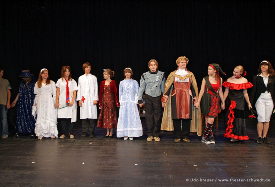 Die Prinzessin und der Mond - Theater-AG des Humboldt-Gymnasiums Eberswalde