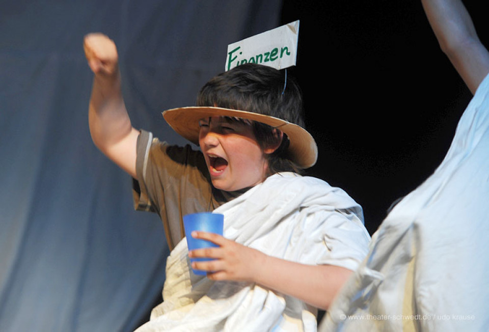 Der große Husten oder Kinder an die Macht, Theatergruppe der Aktiven Naturschule Templin