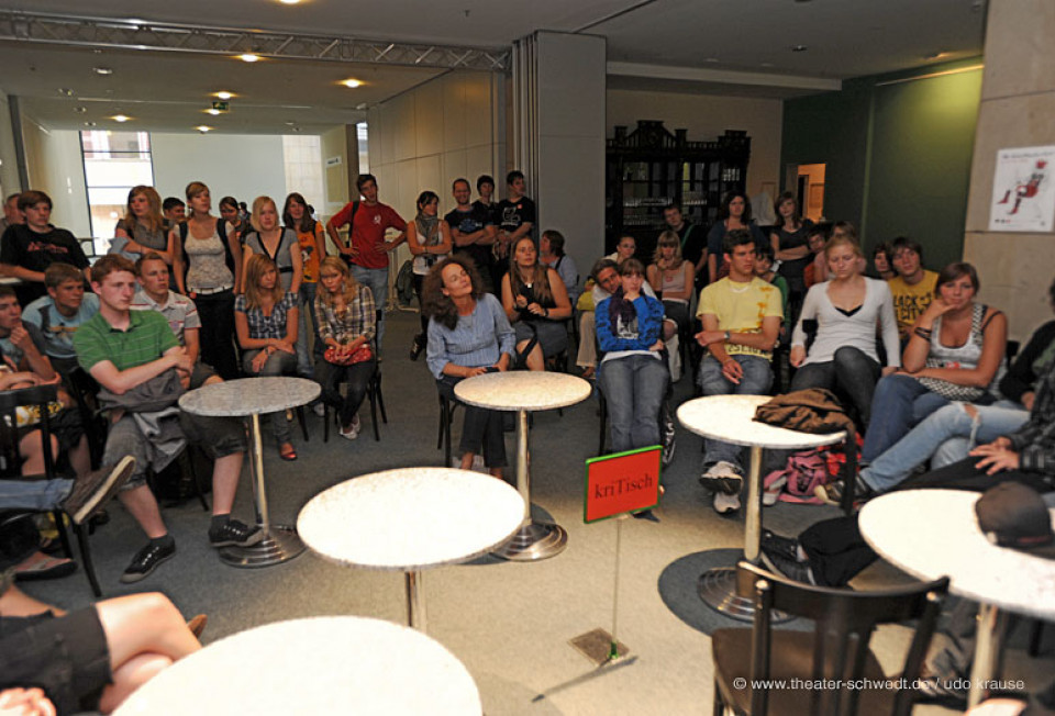 KriTisch zum Dreyfus-Syndrom, Kurs Darstellendes Spiel, Klasse 11, C.-F.-Gauß-Gymnasium Schwedt/Oder