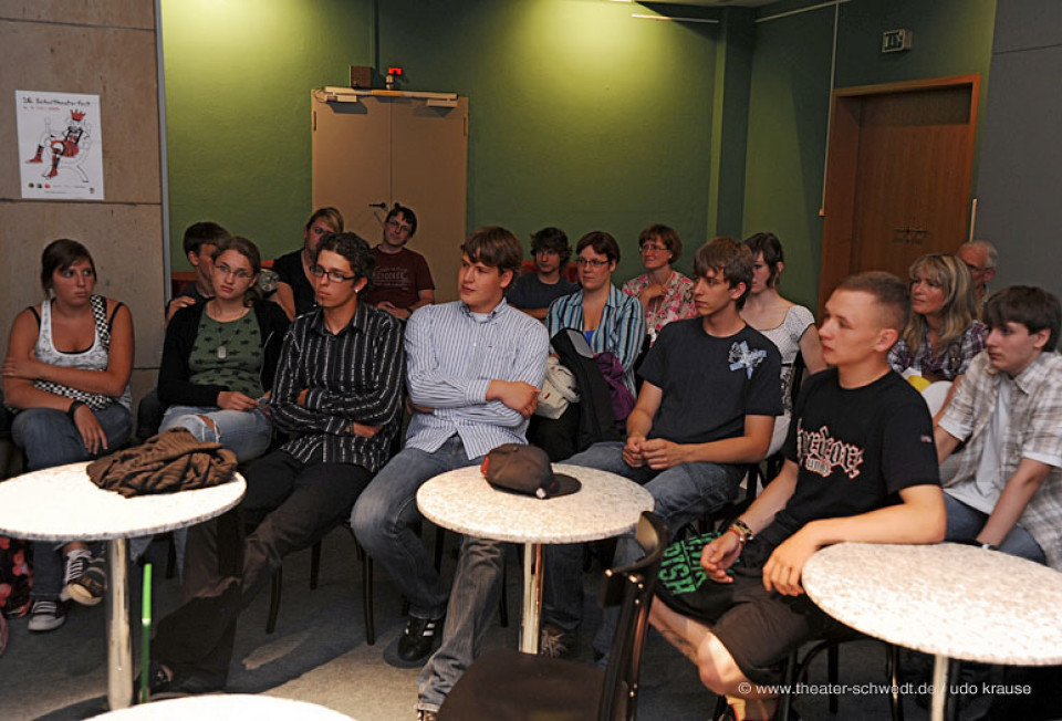 KriTisch zum Dreyfus-Syndrom, Kurs Darstellendes Spiel, Klasse 11, C.-F.-Gauß-Gymnasium Schwedt/Oder