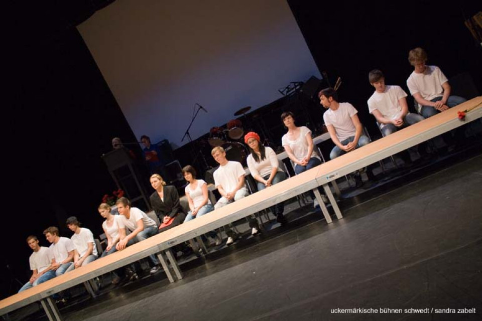 Alle Helden sterben viel zu früh / Theater an der Wendeschleife Cottbus