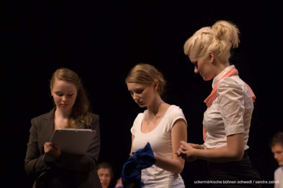 Alle Helden sterben viel zu früh / Theater an der Wendeschleife Cottbus