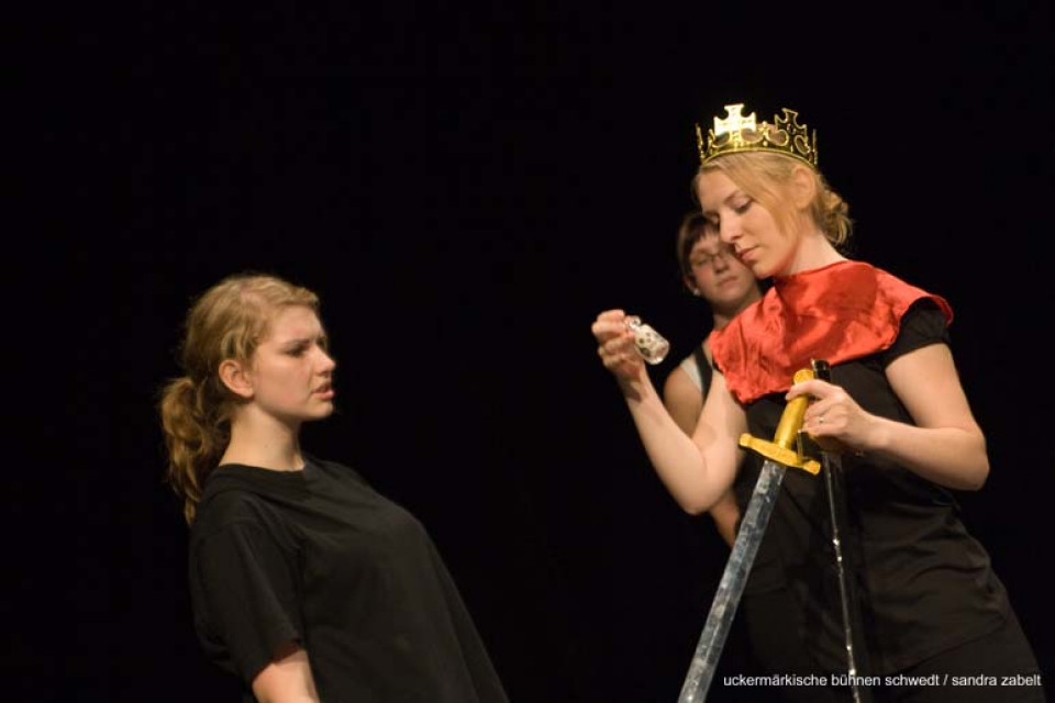 Shakespeare reloaded / Kurs Darstellendes Spiel, Klasse 13, Bertolt-Brecht-Gymnasium Bad Freienwalde