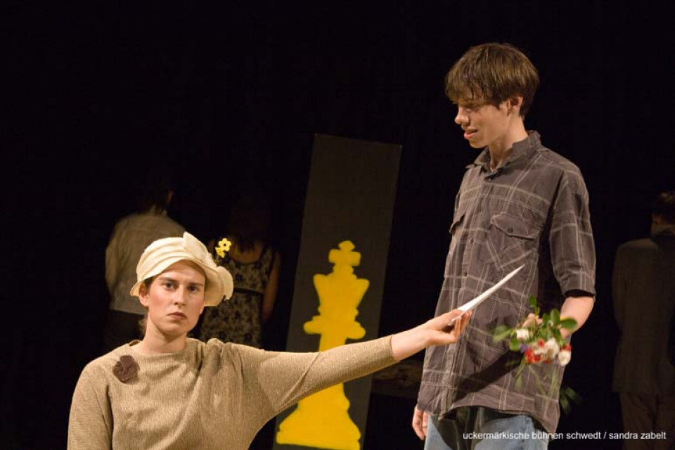 Das Labyrinth / Theaterschule für Körper & Bildung und Theater Frankfurt (Oder)