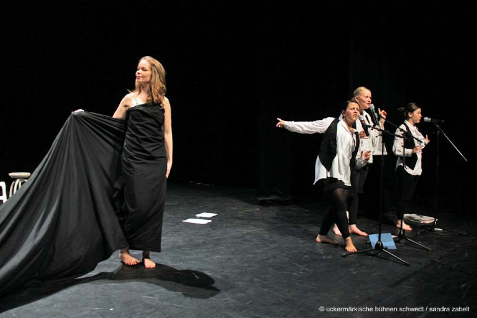 Kopf oder Herz / Theater an der Wendeschleife Cottbus