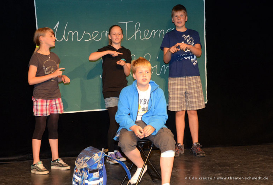 Ich will das nicht! / Klasse 6a, Schule Finowfurt, Mach-Mit-Theater