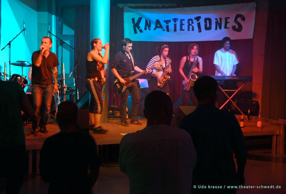 Mittsommernachtskonzert mit den Knattertones