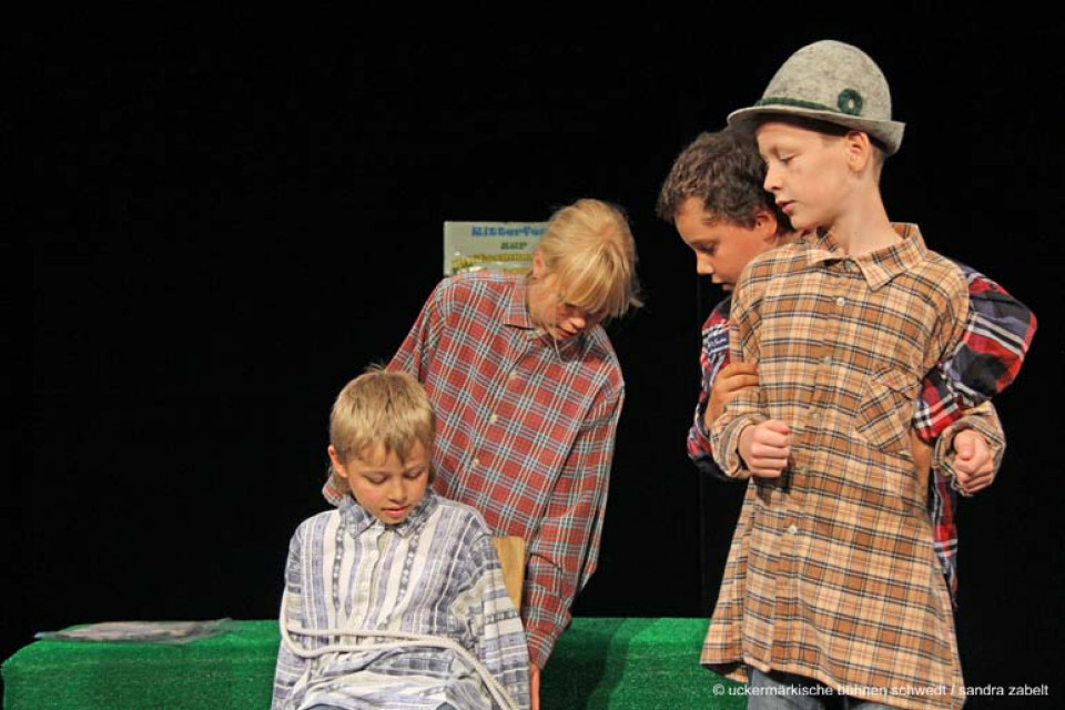 Das fliegende Klassenzimmer / Neigungsgruppe (Kl. 5/6), Erich-Kästner-Grundschule Schwedt