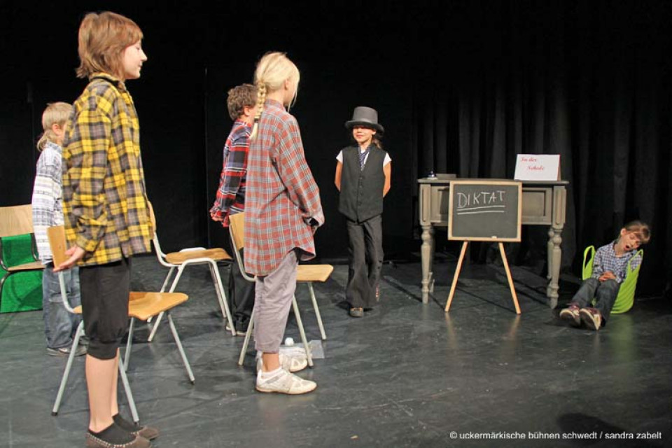 Das fliegende Klassenzimmer / Neigungsgruppe (Kl. 5/6), Erich-Kästner-Grundschule Schwedt