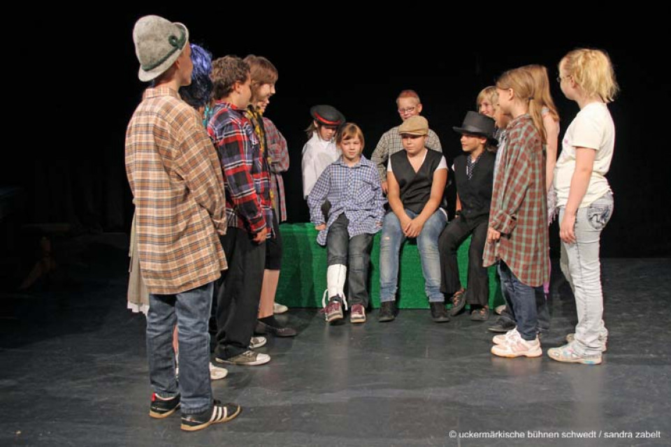 Das fliegende Klassenzimmer / Neigungsgruppe (Kl. 5/6), Erich-Kästner-Grundschule Schwedt