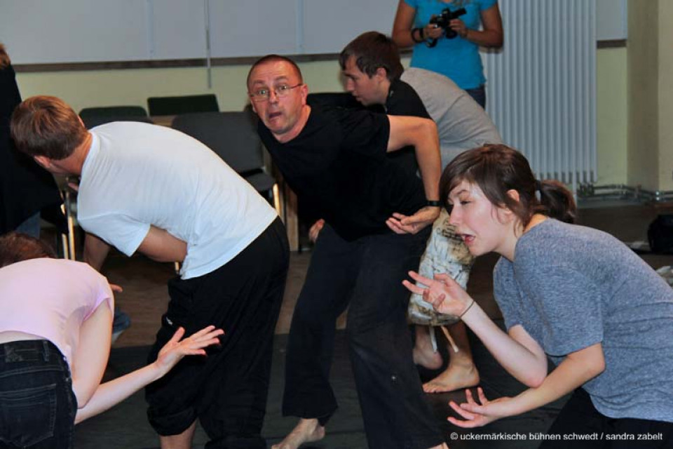 Werkstatt: Spielerische Improvisation mit Janusz Janiszewski (Theaterpädagoge und Regisseur)