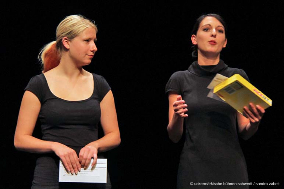 Milchwache Stadt / Kurs Darstellendes Spiel, Klasse 13, C.-F.-Gauß-Gymnasium Schwedt/Oder