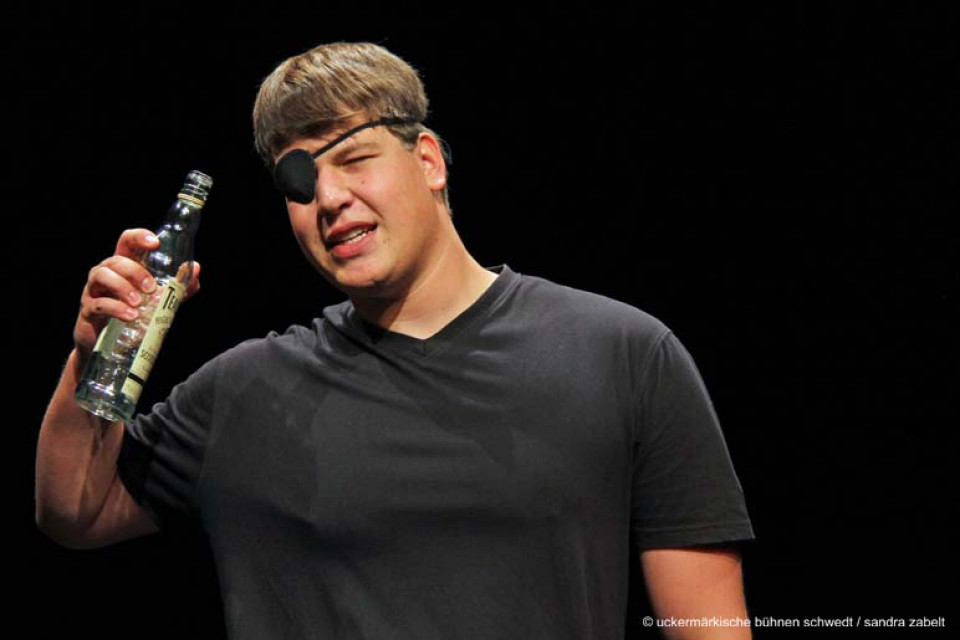 Milchwache Stadt / Kurs Darstellendes Spiel, Klasse 13, C.-F.-Gauß-Gymnasium Schwedt/Oder