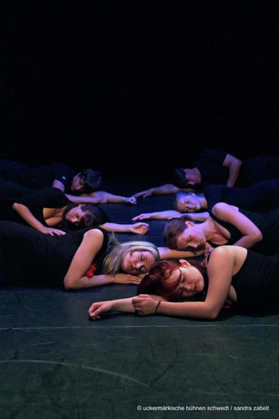 Milchwache Stadt / Kurs Darstellendes Spiel, Klasse 13, C.-F.-Gauß-Gymnasium Schwedt/Oder