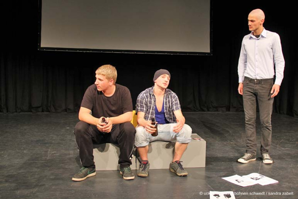 So fucking what / Kurs Darstellendes Spiel, 2. Semester, Bertolt-Brecht-Gymnasium Bad Freienwalde