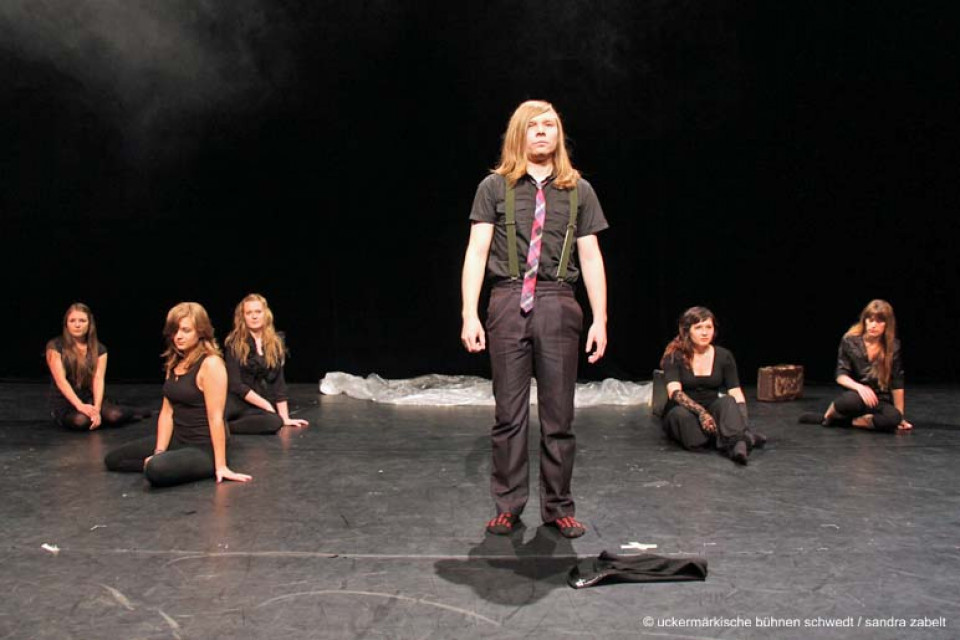 Das Leben ist ein Spiel / Kurs Darstellendes Spiel, Kl. 12/13, Gesamtschule Talsand Schwedt