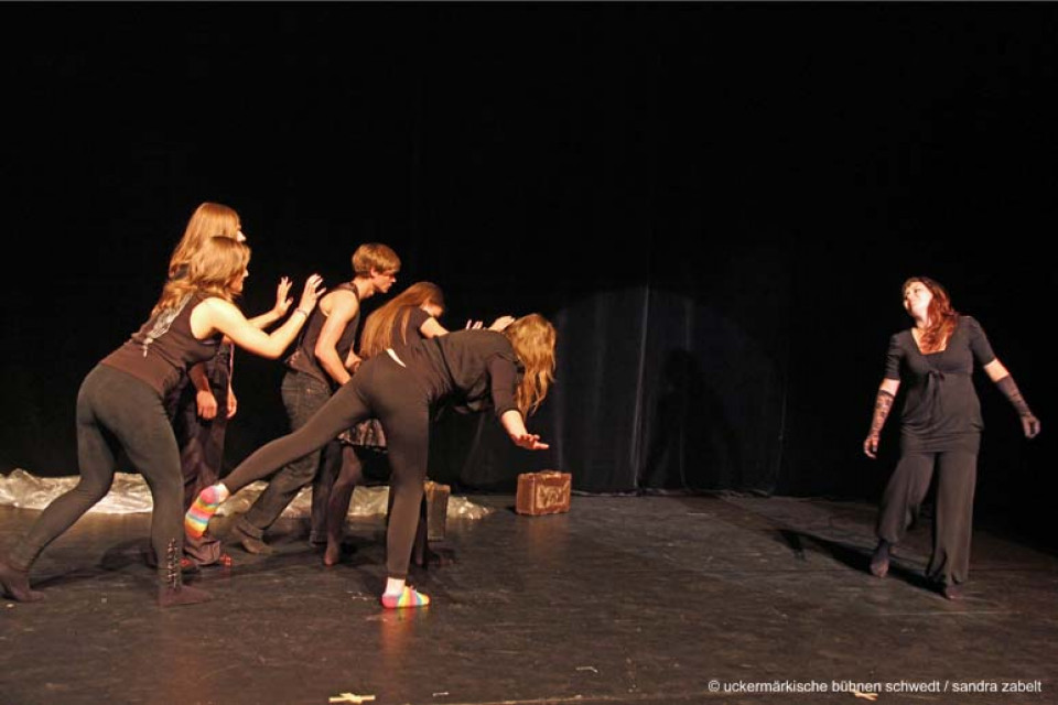 Das Leben ist ein Spiel / Kurs Darstellendes Spiel, Kl. 12/13, Gesamtschule Talsand Schwedt