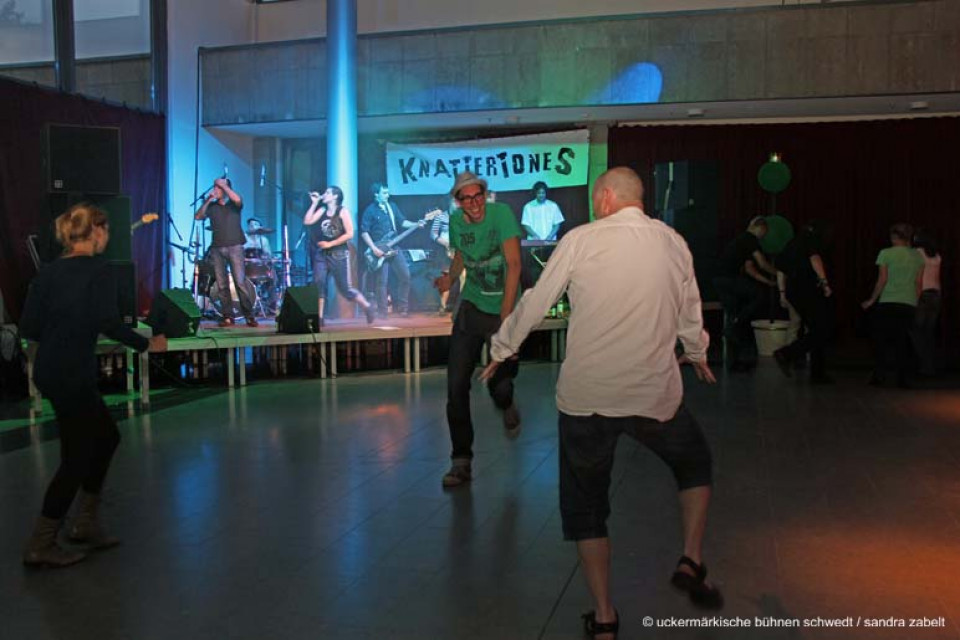 Mittsommernachtskonzert mit den Knattertones