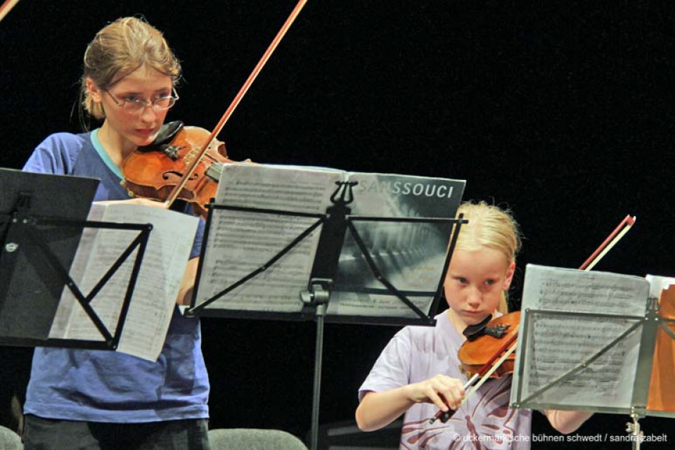 Der Hasenkalender / Kinderchor und Instrumentalensemble der Uckermärkischen Musik- und Kunstschule Angermünde