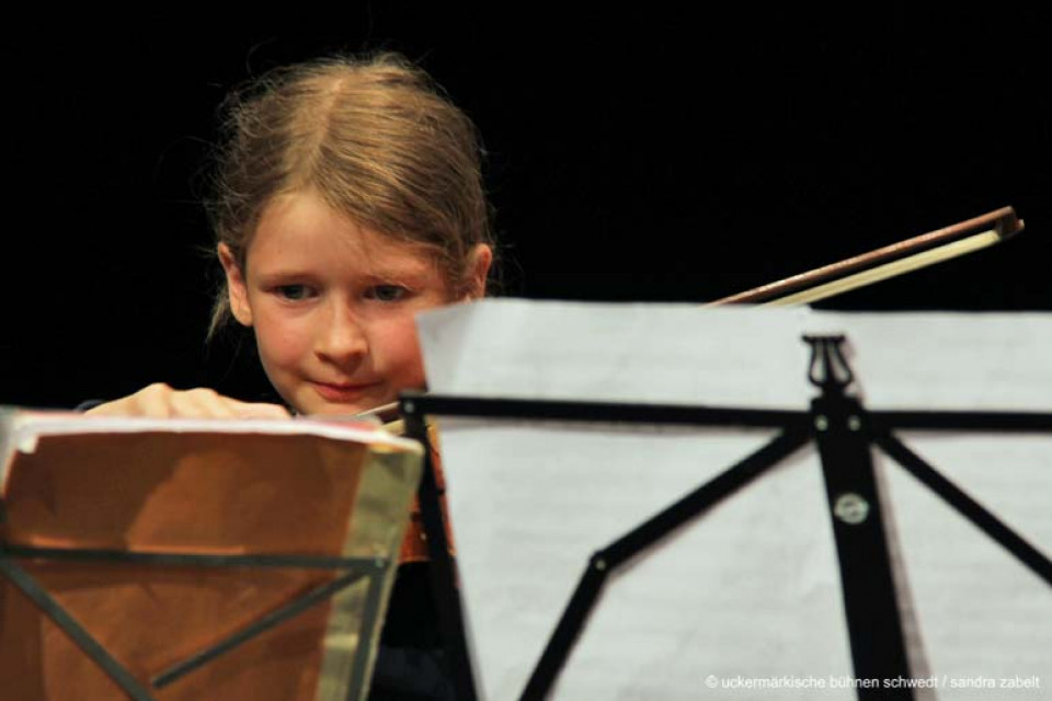 Der Hasenkalender / Kinderchor und Instrumentalensemble der Uckermärkischen Musik- und Kunstschule Angermünde