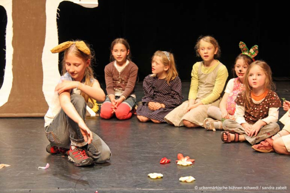 Der Hasenkalender / Kinderchor und Instrumentalensemble der Uckermärkischen Musik- und Kunstschule Angermünde