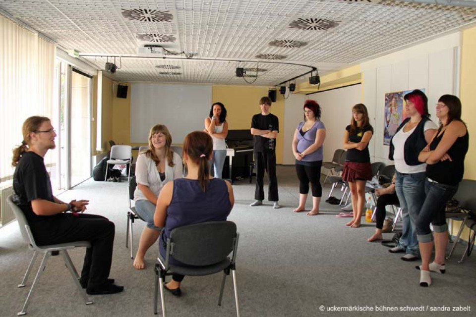 Werkstatt: Freie Improvisation mit Marco Moewes (Schauspielschüler)