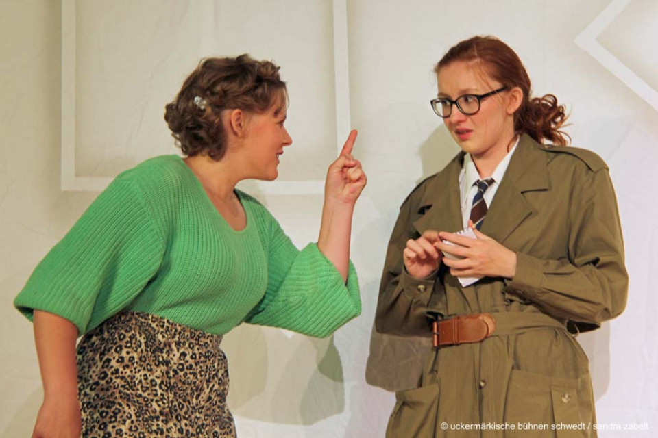 Praxis Dr. Deiwel, was kann ich für Sie tun? - Theater Stolperdraht, Kinder- und Jugendtheater in Schwedt e. V.