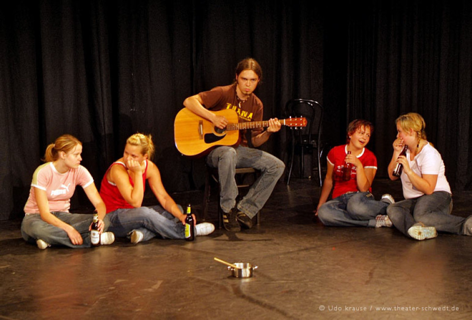 Glückssuche / Kurs DS Klasse 11, Gauß-Gymnasium Schwedt