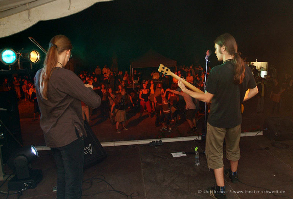 Konzert mit Huckepack, Vagabunt und Strings of Sofia