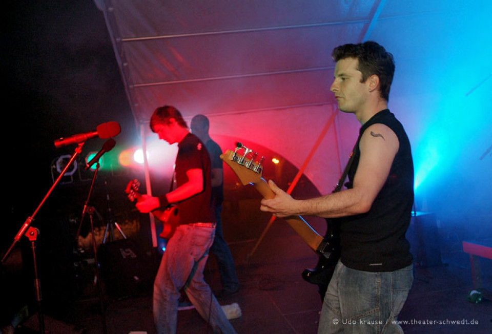 Konzert mit Huckepack, Vagabunt und Strings of Sofia