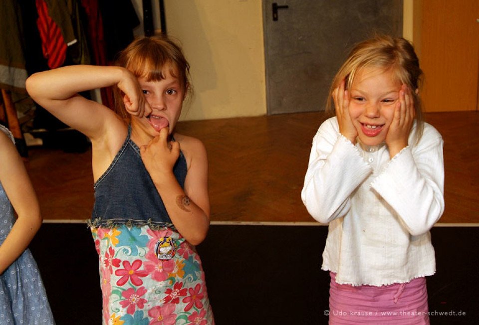 Workshop: Kinder spielen Theater / Leitung: Waltraud Bartsch