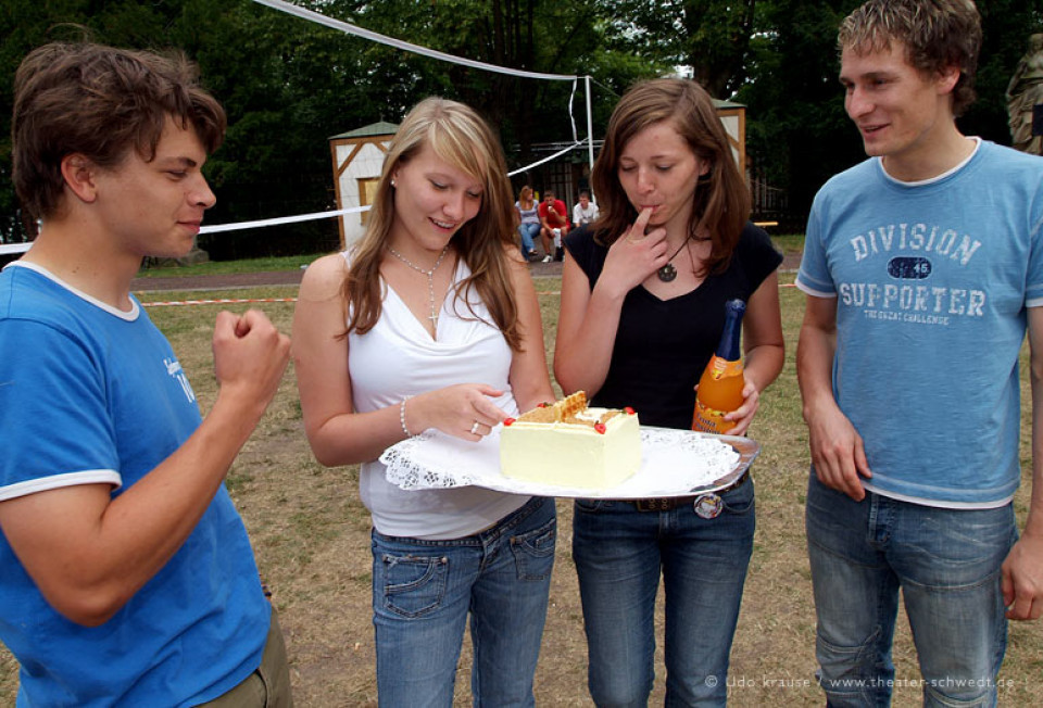 nach dem Schultheaterfestvolleyballturnier