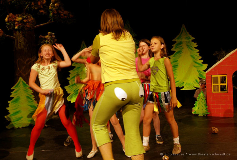 Rotkäppchen - ganz anders / Spielgruppe Eichhörnchen, Grundschule Nr. 4, Barlinek (Polen)