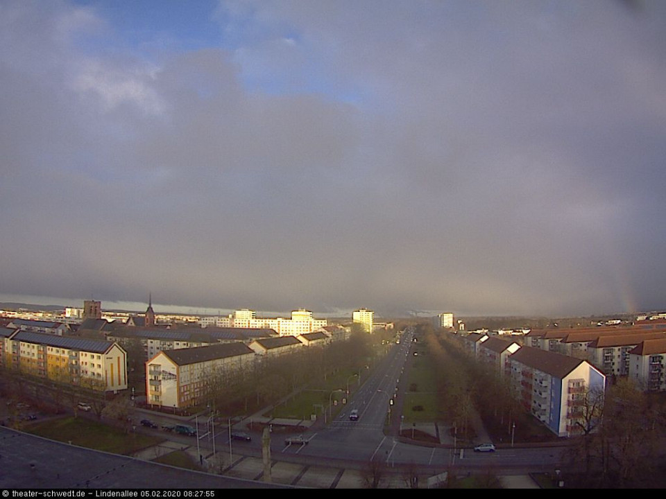 Da links, dieser bunte Strich!! Eindeutig HAARP!!!! (hinzugefügt von Nauen am 05.02.2020)
