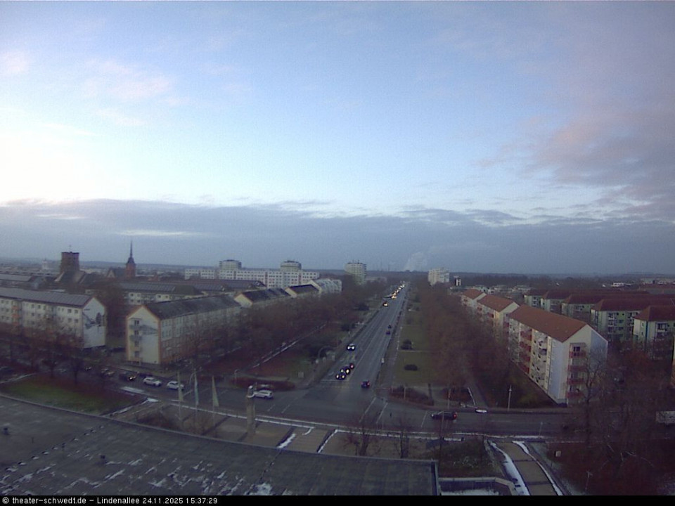 Das ist der beste tag im jahr weil es das erstemal geschneit hat (hinzugefügt von SDT am 24.11.2025)