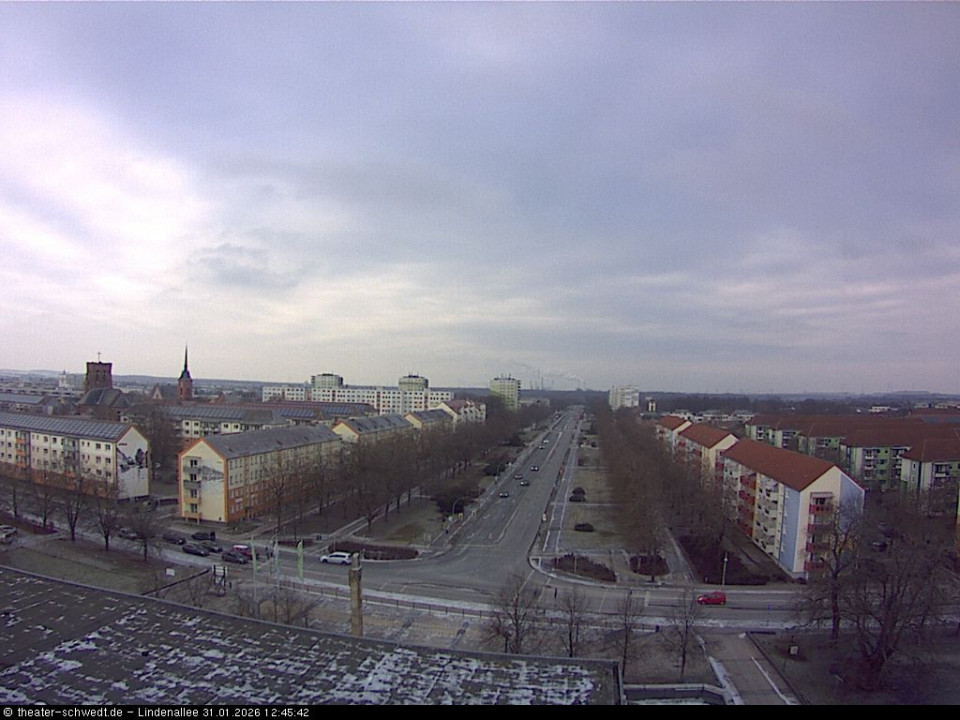 Eine eisige Briese zieht durch die Stadt, so langsam habe ich den Winter satt... (hinzugefügt von Jonas am 31.01.2026)